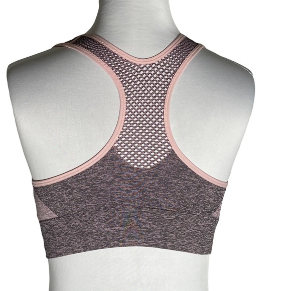 Pink by Victoria’s Secret Seamless Lightly Lined Sports Bra Size M - Picture 4 of 11